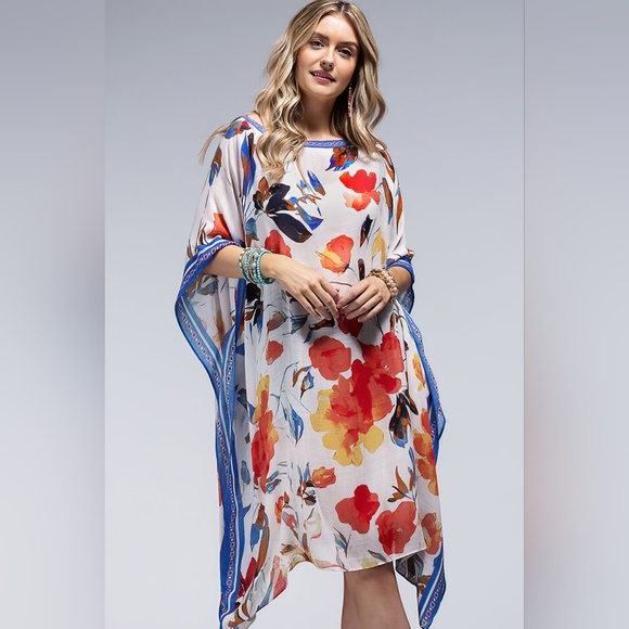 Scattered Flower Petal Print Kimono w/ Kaftan Features - Lightweight - NEW !!! - Picture 4 of 6
